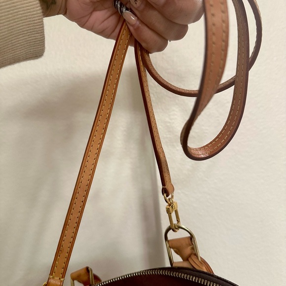 Louis Vuitton Monogram Alma BB - Picture 5 of 6